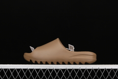 Adidas Yeezy Slides 'Core'