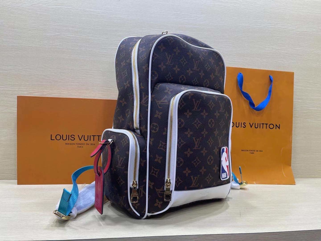 Mochila Louis Vuitton NBA