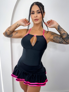 Vestido Fitness Trilobol Preto Com Detalhes em Rosa - comprar online
