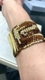 Bracelete em crochê fio metal fendi, vidrilhos tchecos três cores marron, bronze e amarelo claro, fecho magnético. - comprar online