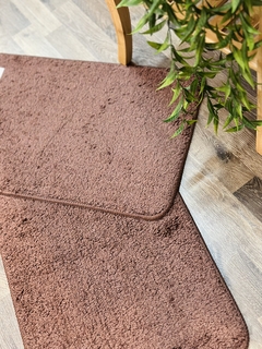 alfombra de baño marron