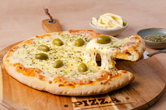 Pizza mozarela con un toque de brócoli. 8 porciones - comprar online