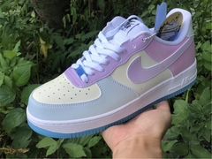 Air Force 1'07 LX UV ( Muda de cor com calor do Sol )