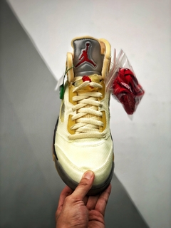 Imagem do air jordan 5 off white sail