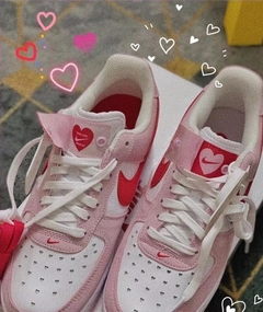 Air Force 1 Low Valentine's Day Love Letter na internet