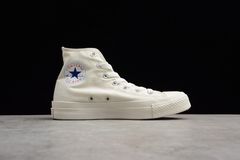 All Star Comme des Garcons Play x Converse Chuck Taylor na internet