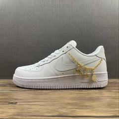 air force 1 gold bands The Lucky Charms Have a nike Day - comprar online