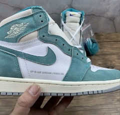  Air Jordan 1 “Turbo Green