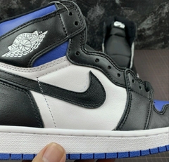 Air Jordan 1 High Game Royal na internet