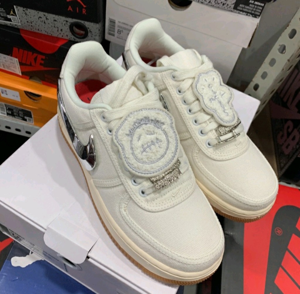 Air force 1 x Travis Scott Sail Hype Imports BR