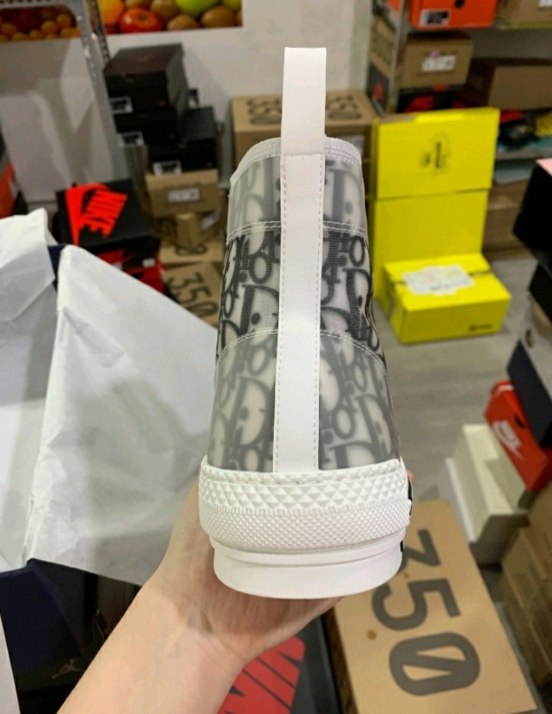 Converses dior cheap