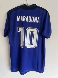 camiseta argentina 1994 maradona 10 escudo bordado cuello tejido - comprar online