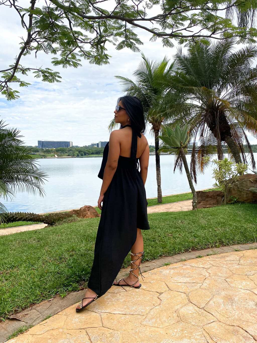 Vestido frente nica assim trico preto