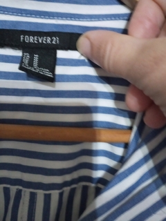 camisa marca Forever21 - Tienda de Ropa Las Locas