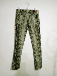 Pantalon marca Wanama - Tienda de Ropa Las Locas