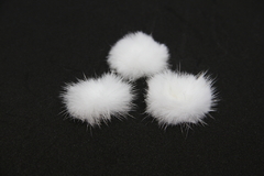 APLIQUE MEIO POMPOM PELÚCIA BRANCO (2,5 CM) - 02 UNIDADES - comprar online