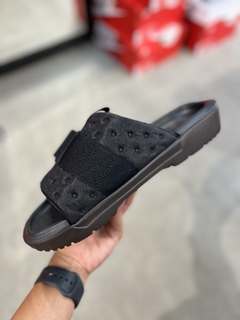 Chinelo Nike Asuna 3.0 Slide na internet