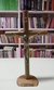Crucifixo de mesa 26 cm com medalha de são bento ouro velho