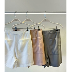 Shorts de várias cores