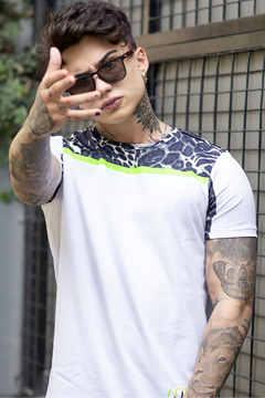 Camiseta Gola "O" Jungle Style