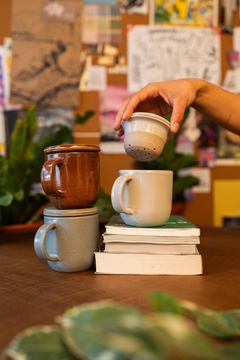 Caneca com infusor de chá - ESGOTADO