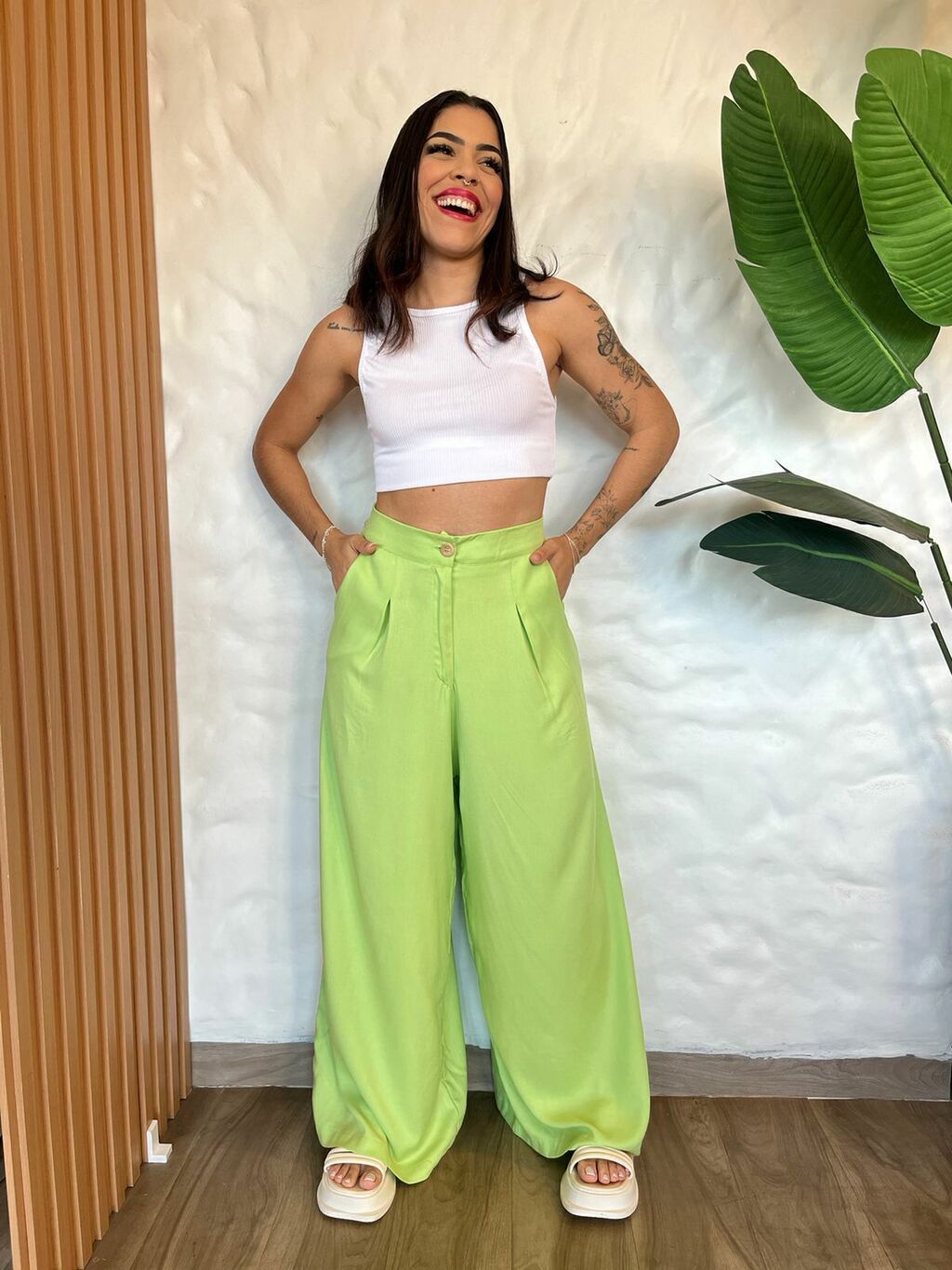Calça pantalona sale lisa