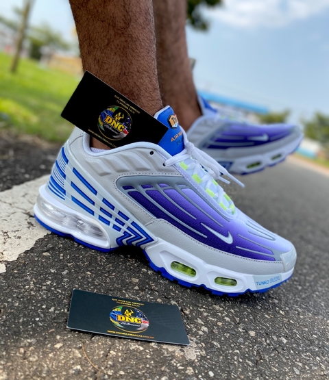 Vapormax plus branco e cheap roxo