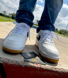 Nike air force 1 white hotsell obsidian gum