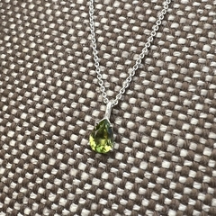 Peridoto Gota Ponto de Luz em Prata - buy online