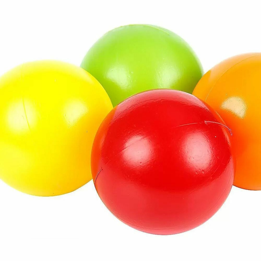 Bolas Coloridas Na Piscina Da Bola De Campo De Jogos Para Crianças
