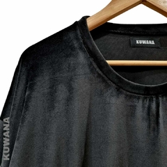 Buzo Oversized (XL/XXL) PLUSH MERY BLACK - comprar online