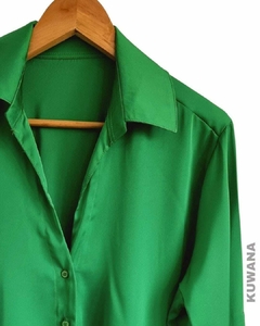 Camisa SILK seda GREEN L/XL - Kuwana Mayorista