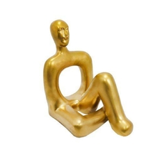 Enfeite Escultura Decorativa Dourado Homem Sentado Luxo