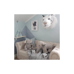 Cabeça Tigre Branco Pelúcia Decorativa De Parede - comprar online