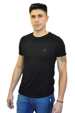 BASIC SLIM TEE - comprar online