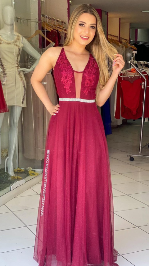 Vestido Longo Marsala Com Cinto De Strass