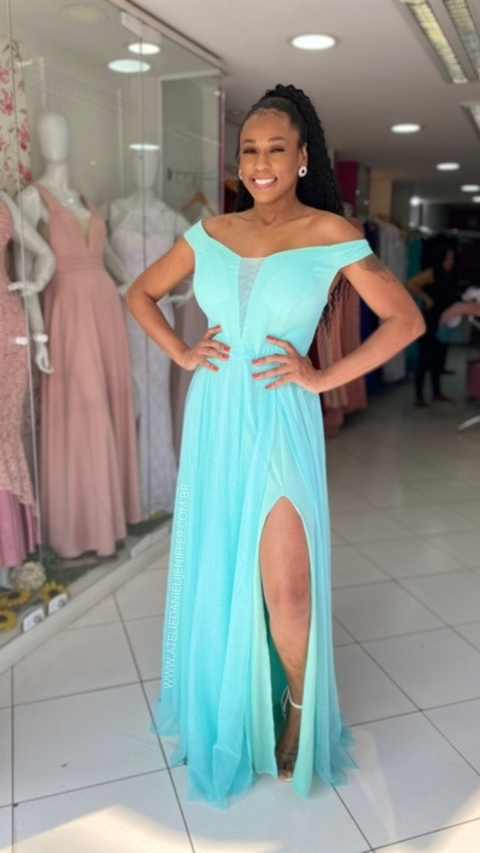 Vestido Longo Verde Tiffany Ombro A Ombro Com Fenda Isabelly