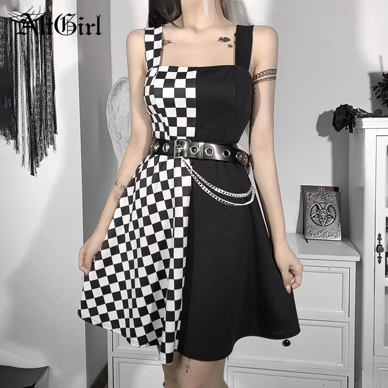 Vestido egirl metadinha quadriculado Bunnymoon Store
