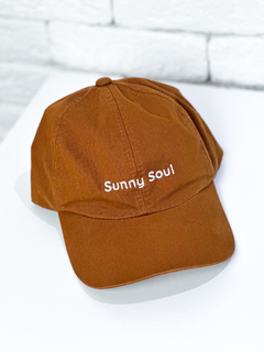 Bone estonado “Sunny Soul” marrom