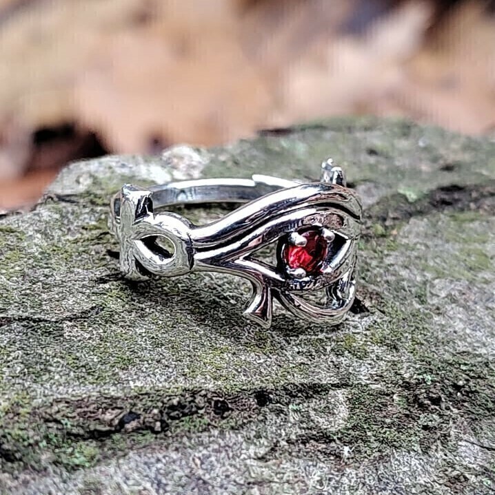 Anillo en Plata 925 Ojo de Horus con Ankh y Zirconia C bica
