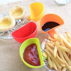 Kit 2 Molheiras Clip Porta Ketchup Molhos - cores sortidas - La Criativa | Loja De Presentes Criativos, Utilidades Domésticas, Produtos Para Casa