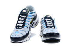 Air Max Plus 1 "Chargers" na internet