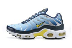Nike air max hotsell plus sky blue