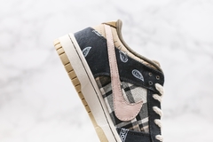 Nike Dunk SB Low x Travis Scott ''Cactus Jack'' - Hang Store