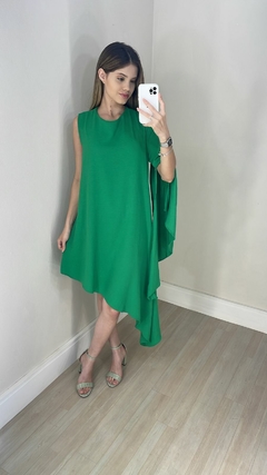 Vestido feminino curto com corte assimétrico - comprar online