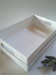 12 cajas con manija calada para regalos y pastelería TB6 blanca - comprar online