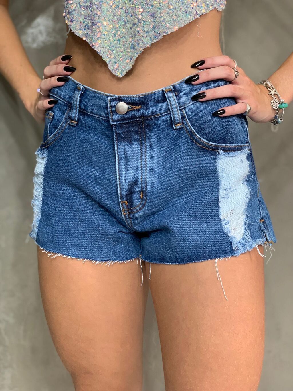 Shorts Jeans Escuro Destroyed - Comprar em VIVA VIVAZZ