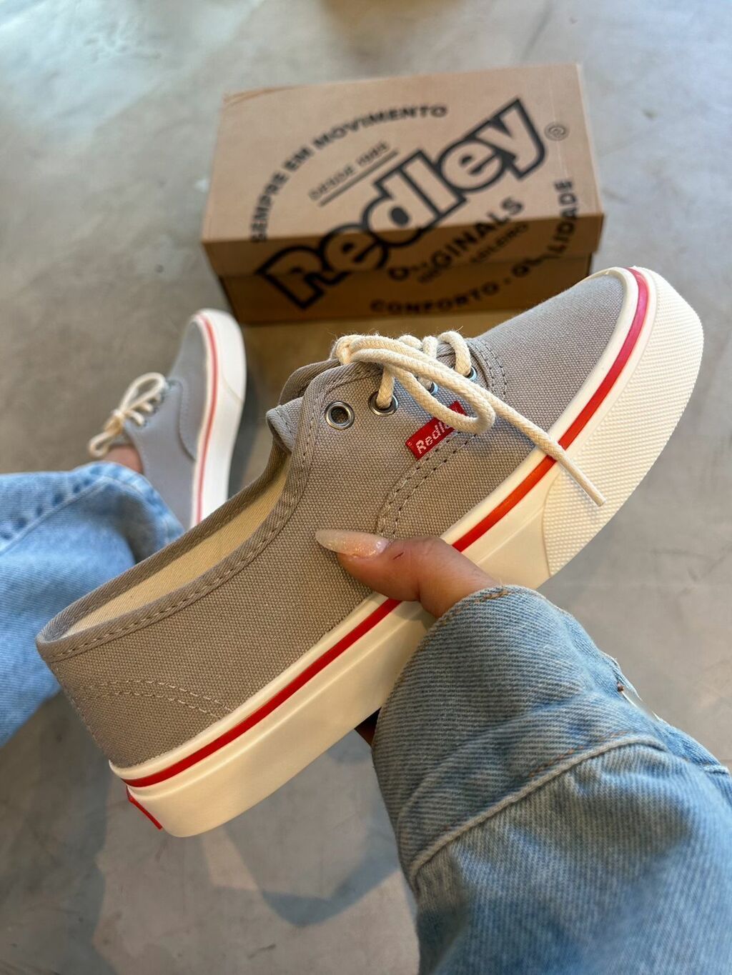 Tenis preto cheap feminino redley