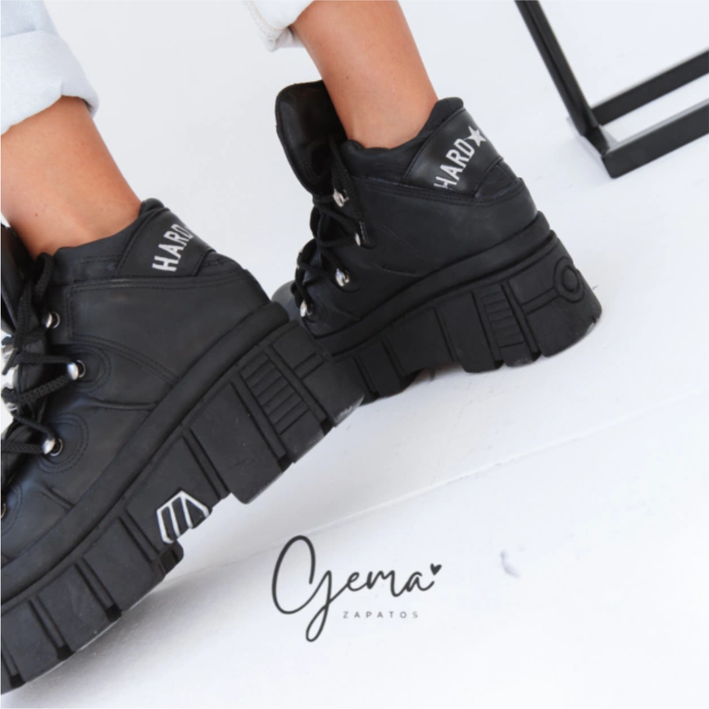 rock borcegos de cuero. borcego con plataforma