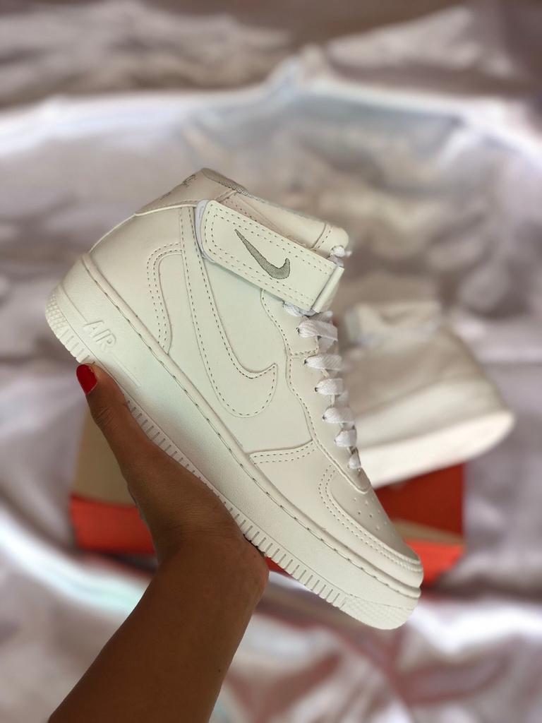 Nike Air Force 1 Botinha - Comprar em Duda Store